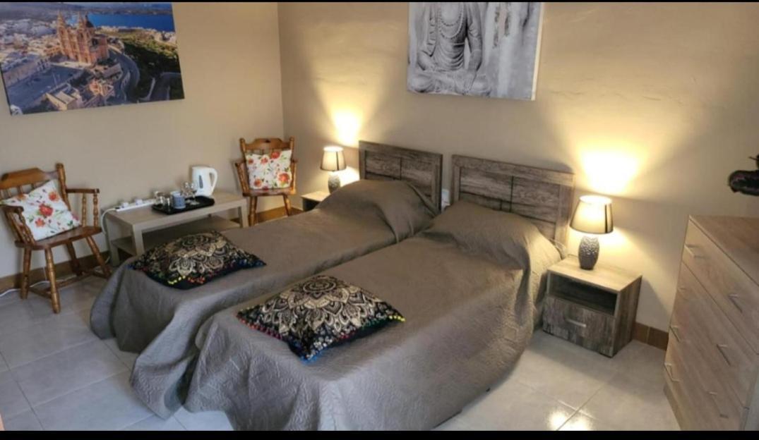 Lotus Guest House Malta Gzira Quarto foto